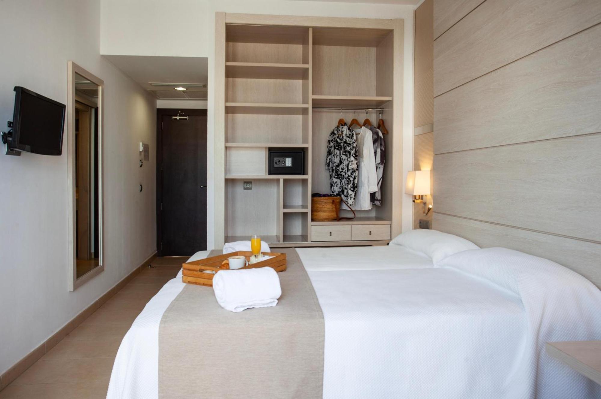 Puchet Ibiza 3* Sant Antoni de Portmany